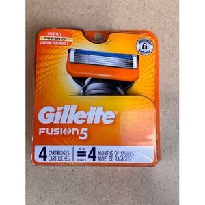 Gillette Fusion5 4 Cartridge Pack Men‎ Razor Blades Up to 4 Months Shaves